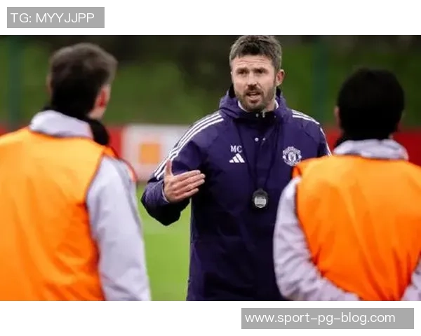 卡里克重回曼市德比现场回忆昔日混战情景并劝架冲突球员